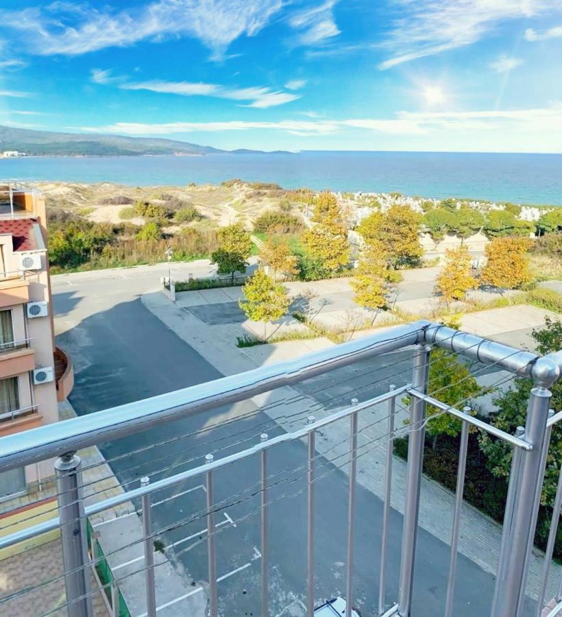 Apartmán Golden View Przy Samym Morzu Plazy Primorsko Exteriér fotografie
